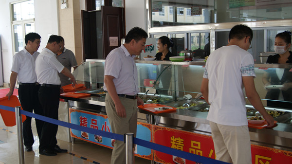 4永胜煤矿“舌尖上的改革”惠职工 (4)_副本.jpg