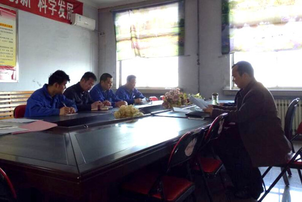 三产部多种经营分公司党支部召开专题组织生活会 (1)_副本.jpg