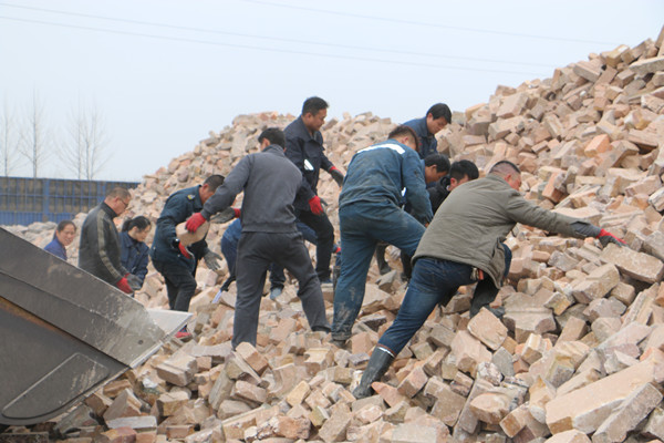 欢城煤矿废中“淘宝”增效益 (2)_副本.jpg