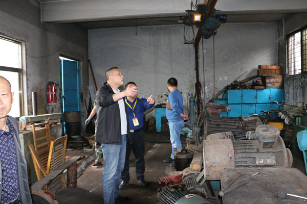 微山县安监局来欢城煤矿开展安全生产大检查 (3).JPG