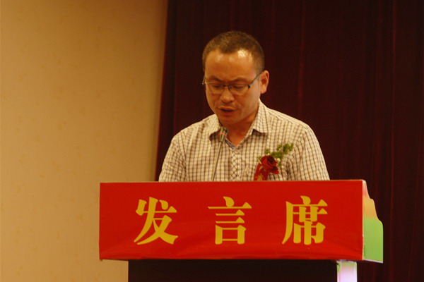 客户经销商代表发言.jpg